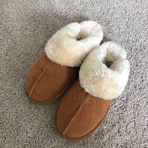 Ugg Slippers! Size 8! Like new!